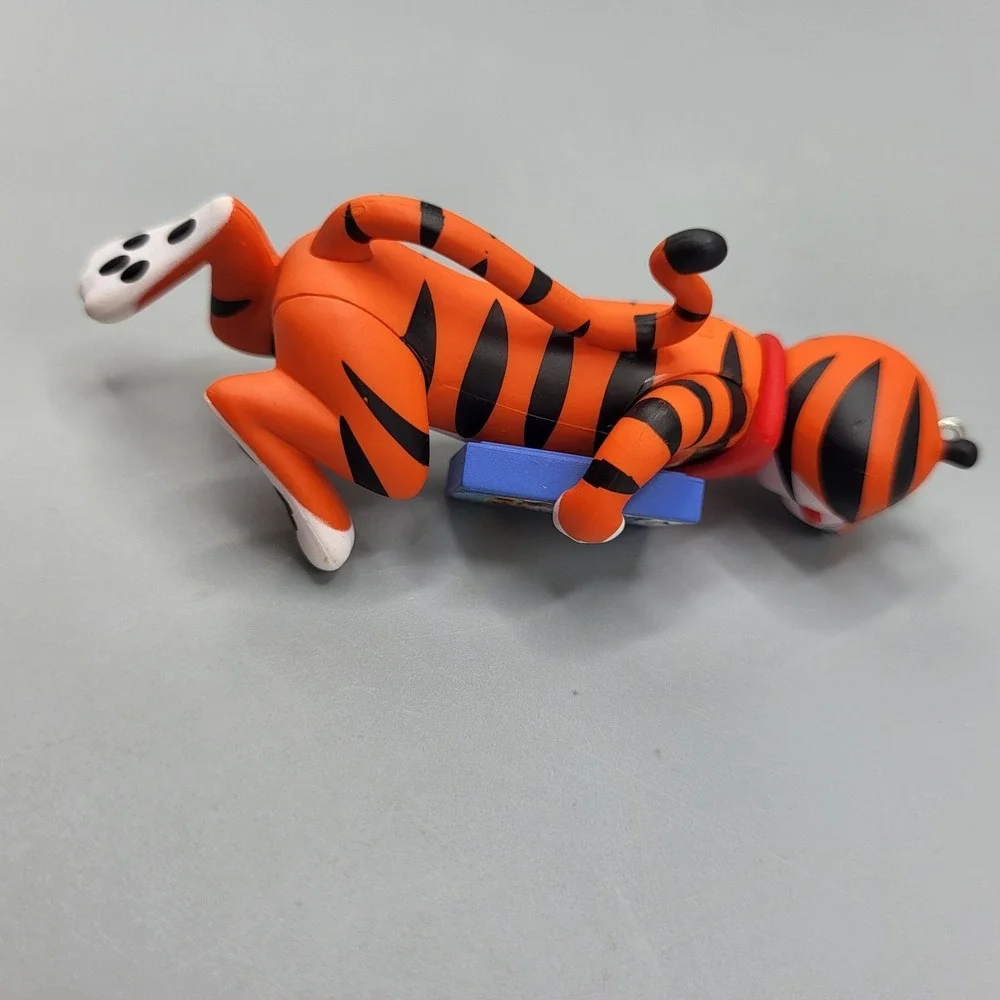 Hallmark Tony the Tiger Ornament Frosted Flakes Mascot Orange 2014 Holiday